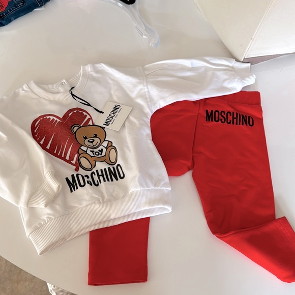 Moschino, new!!!